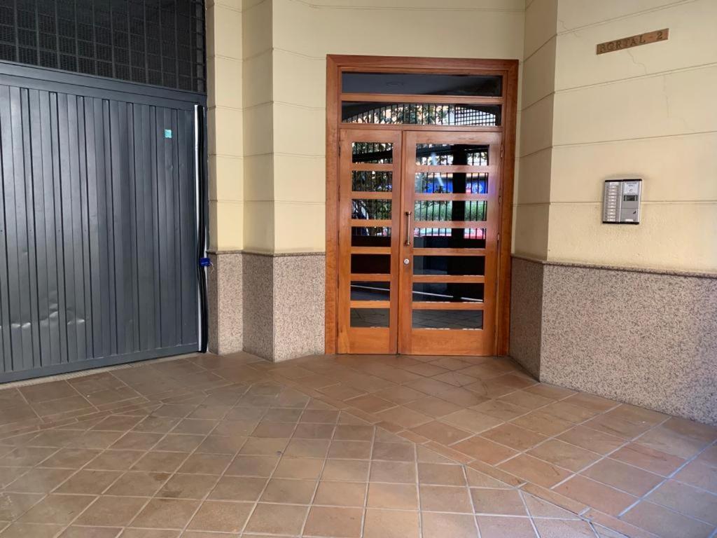 Apartamento Con Encanto Y Parking Privado Y Gratuito Гранада Экстерьер фото